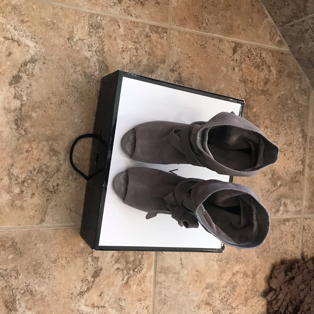 Nine West Booties - Picture 5 of 8